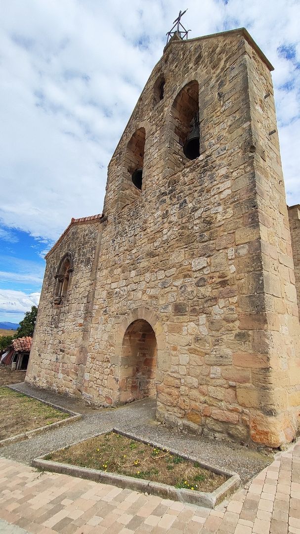 Iglesia de San Julián y Santa Basilisa